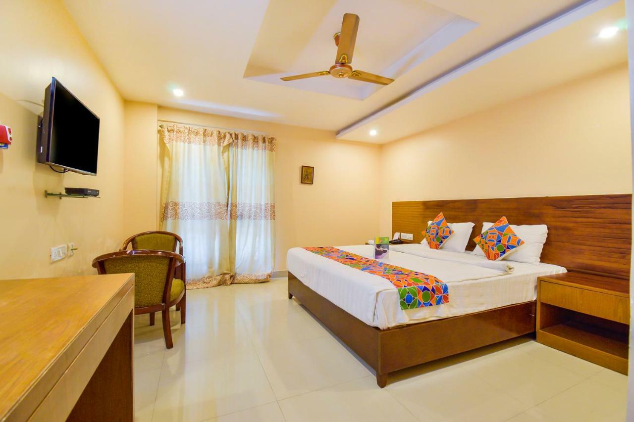 FabHotel Deccan Heritage Abids Hyderabad Esterno foto