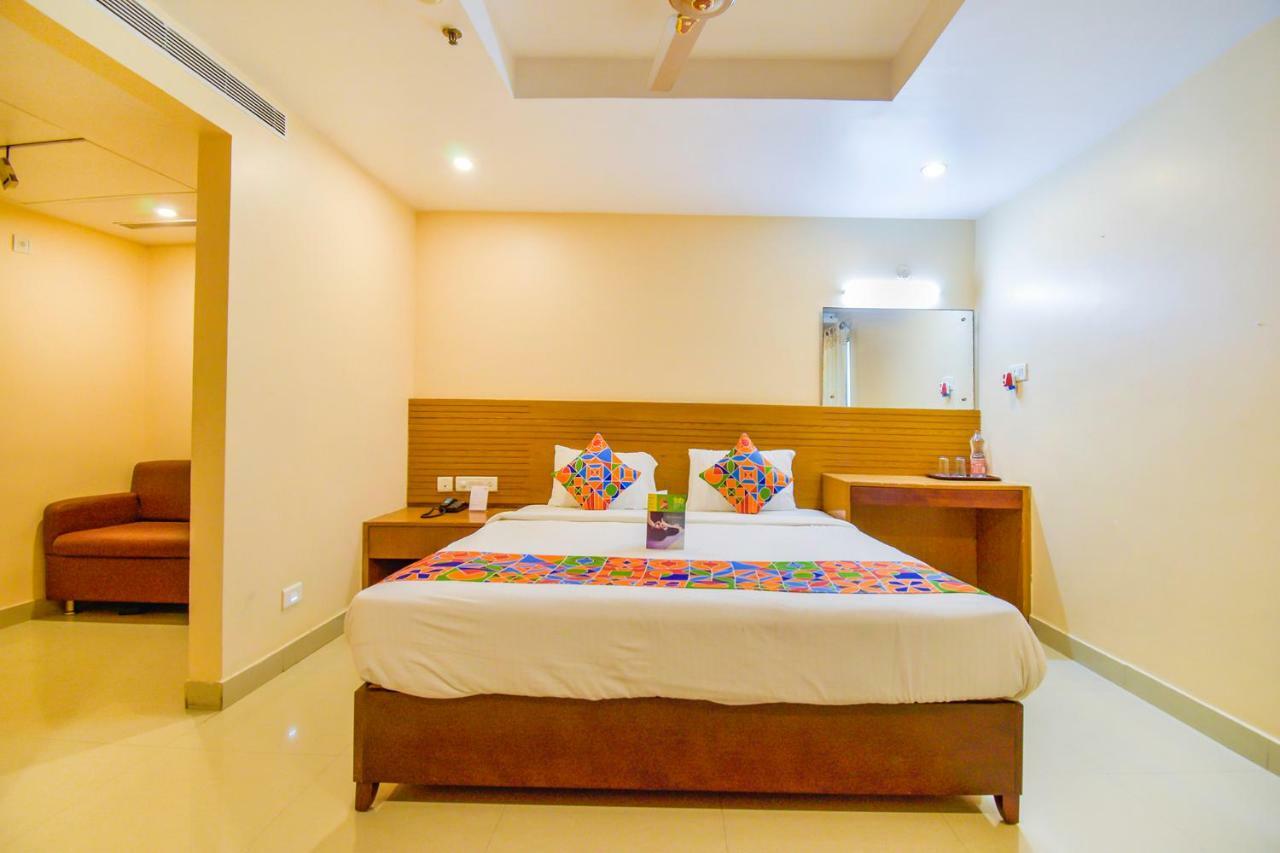 FabHotel Deccan Heritage Abids Hyderabad Esterno foto