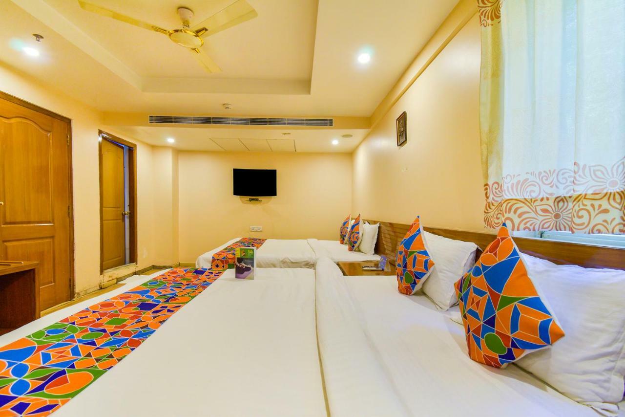 FabHotel Deccan Heritage Abids Hyderabad Esterno foto
