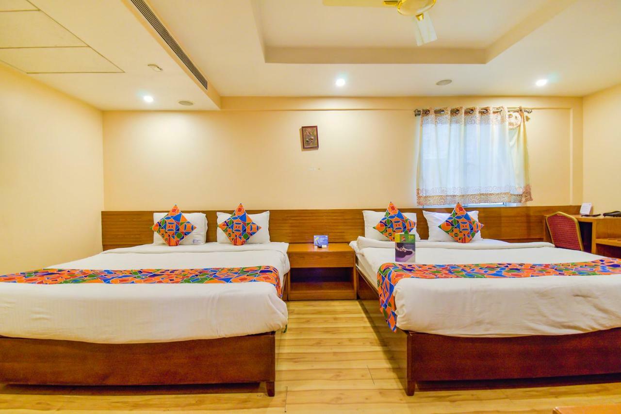 FabHotel Deccan Heritage Abids Hyderabad Esterno foto