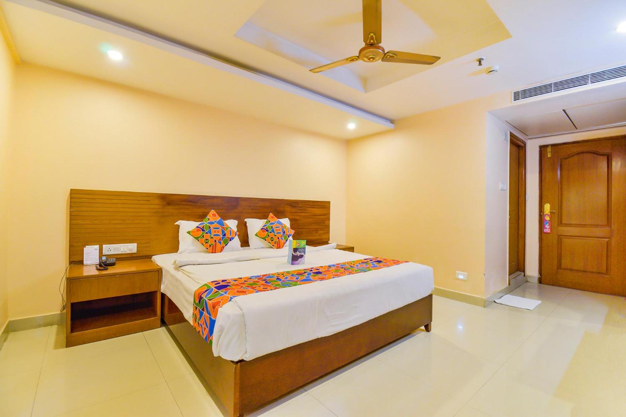 FabHotel Deccan Heritage Abids Hyderabad Esterno foto