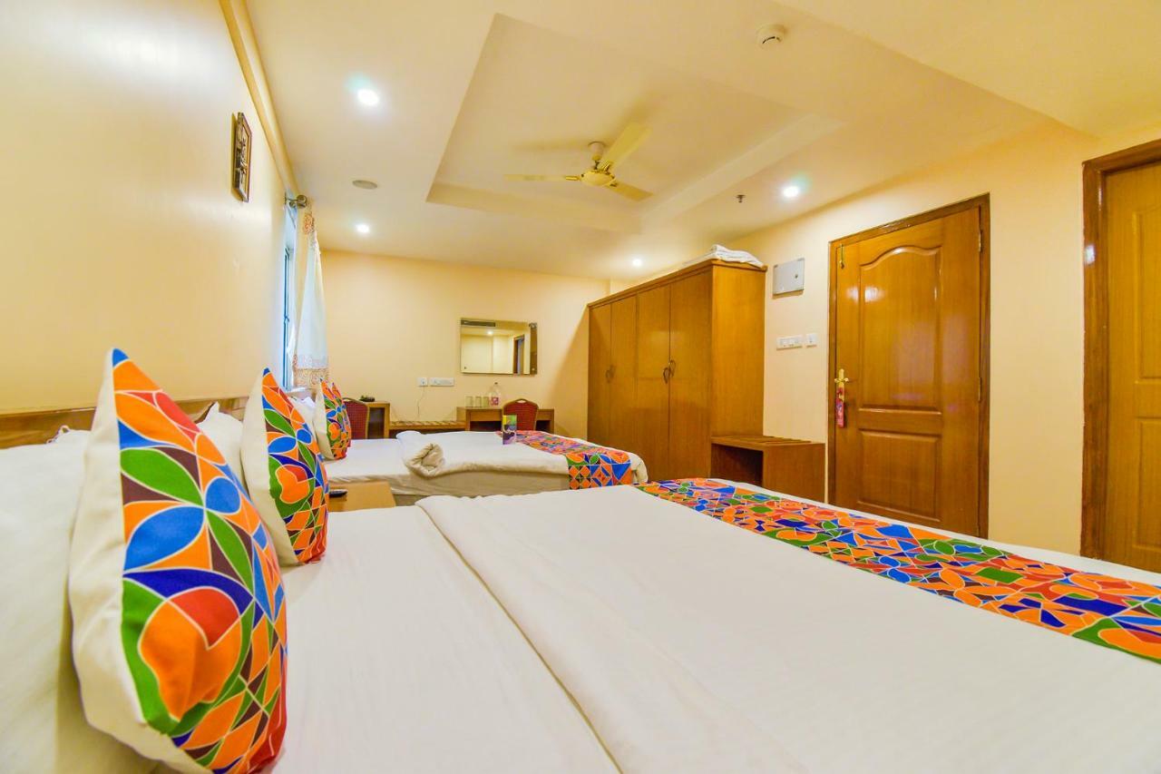 FabHotel Deccan Heritage Abids Hyderabad Esterno foto