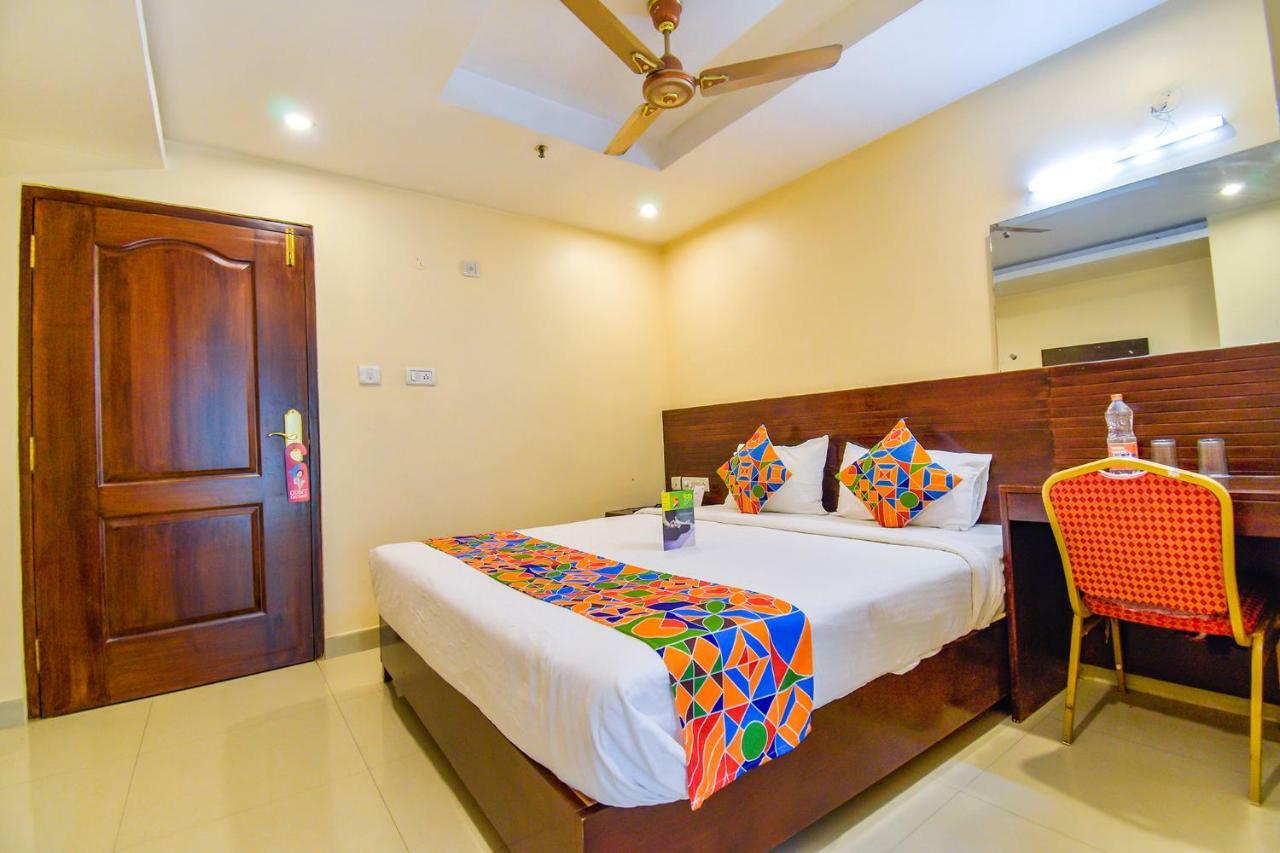 FabHotel Deccan Heritage Abids Hyderabad Esterno foto